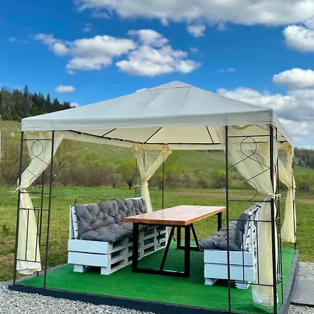 Duo House In The Mountains Apartment Huklyvyy